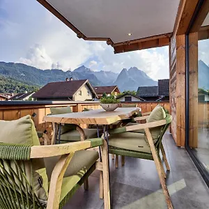  Apartment Wood&stone Alpi